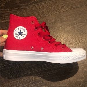 NEVER BEEN WORN Red converse